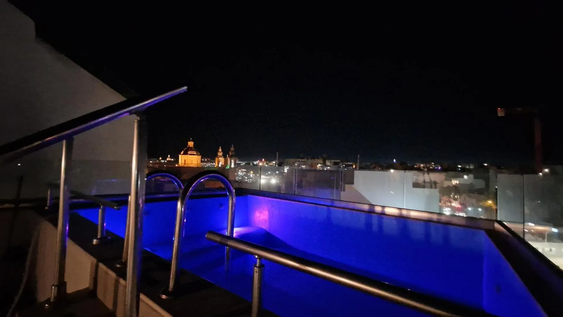 Korzo Suites Msida Luxury Penthouse With Pool